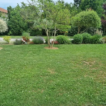 בית אירוח Albizia Bis Pintheville